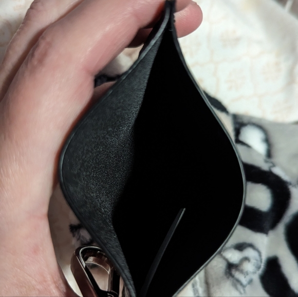 Wallets - Picture 4 of 16